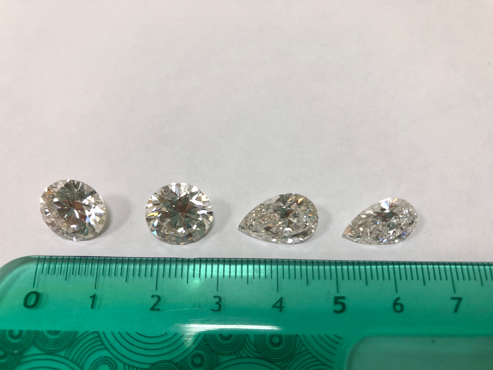 Синтетические бриллианты  